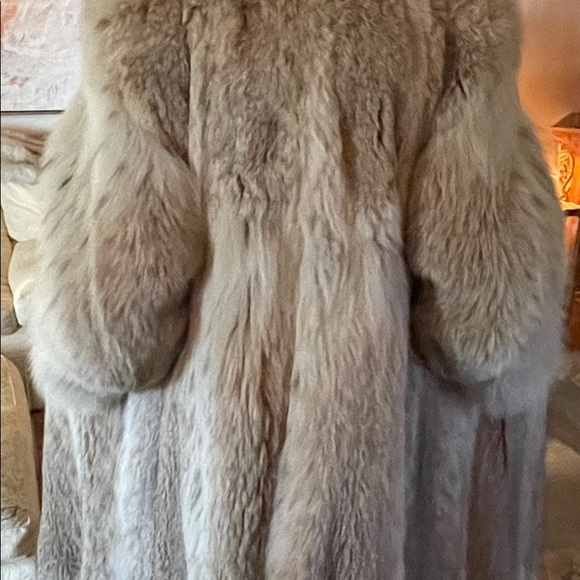 RUSSIAN LYNX FULL LENGTH COAT - Picture 9 of 10